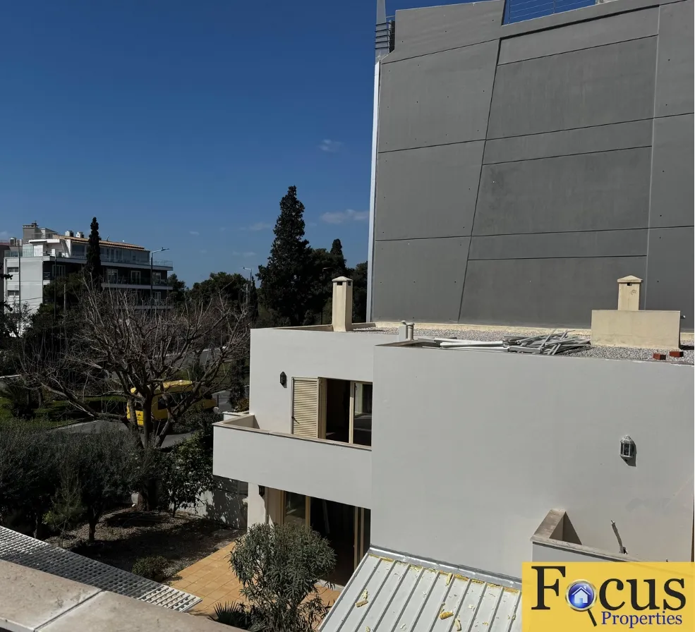 Standalone office building 400m²  - 3
