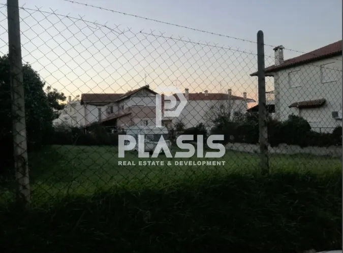 Plot 526m²  - 2