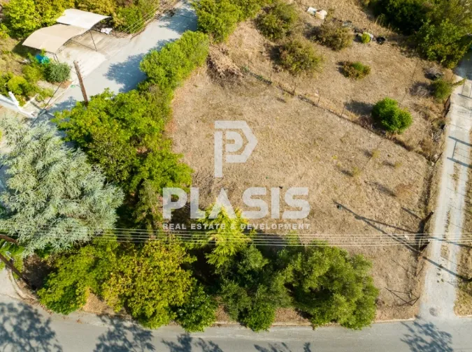 Plot 400m²  - 2