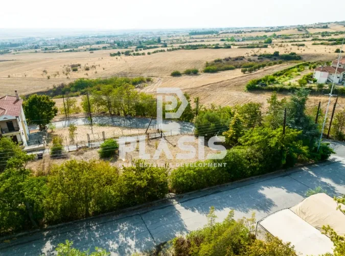 Plot 400m²  - 3