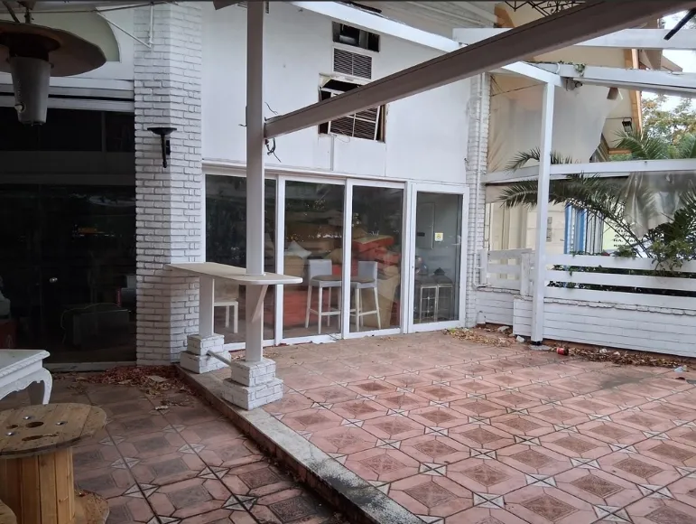 Shop 160m²  - 3
