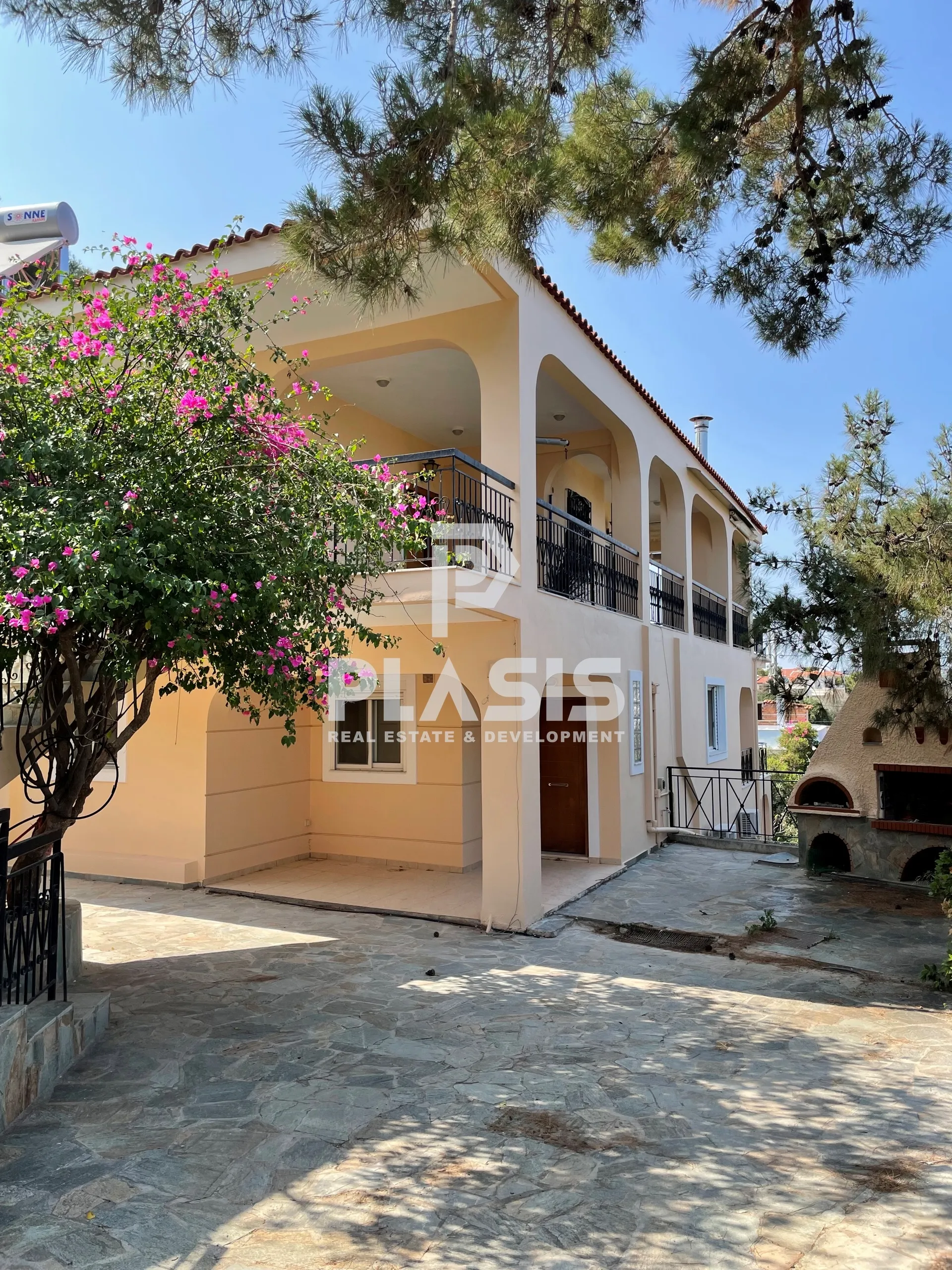 Αυτόνομο κτήριο κατοικιών 361τ.μ.  - 2