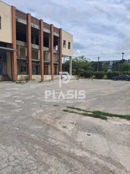 Small Industry / Industrial spaces 4700m²  - 3