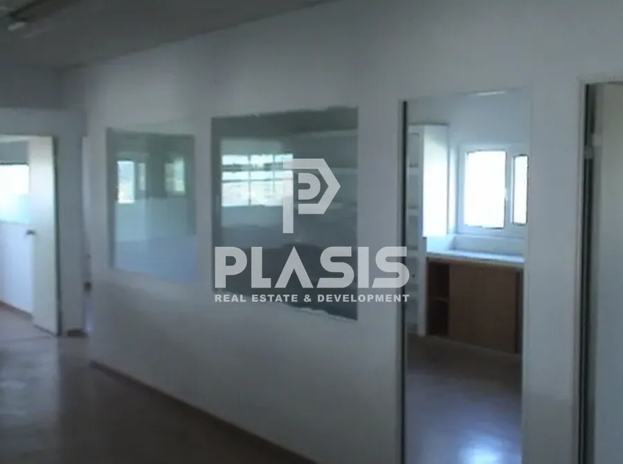 Warehouse 650m²  - 3