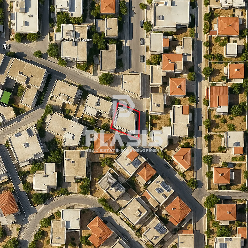Plot 330m²  - 3