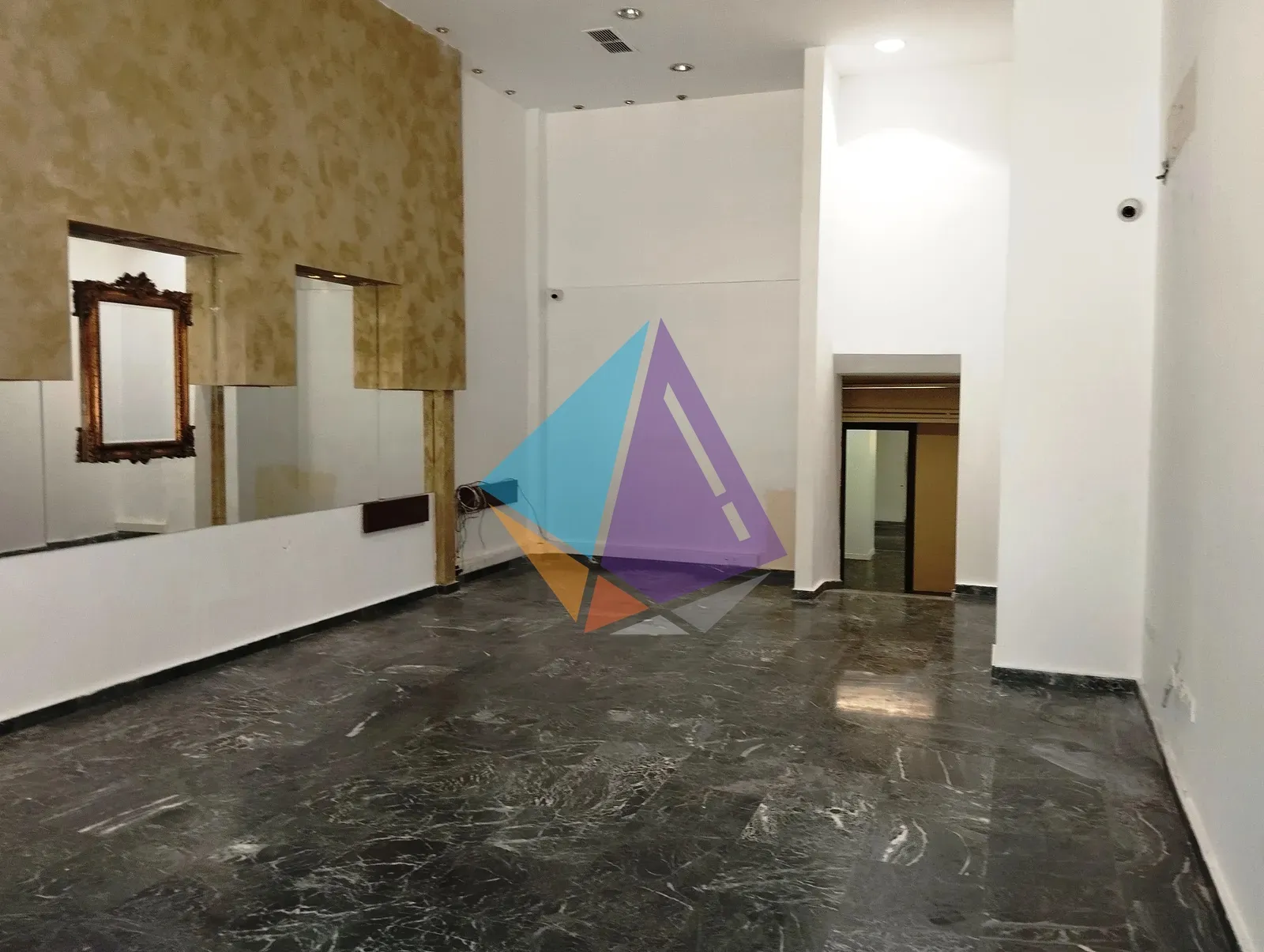 Shop 218m²  - 3