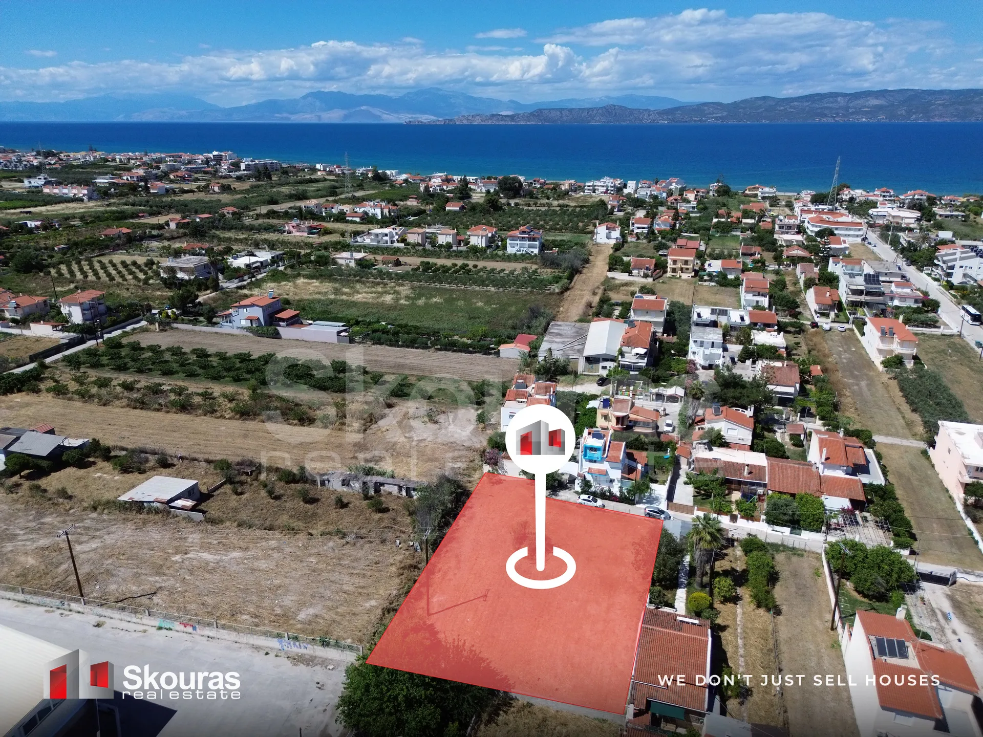 Οικόπεδο 608τ.μ.  - 2