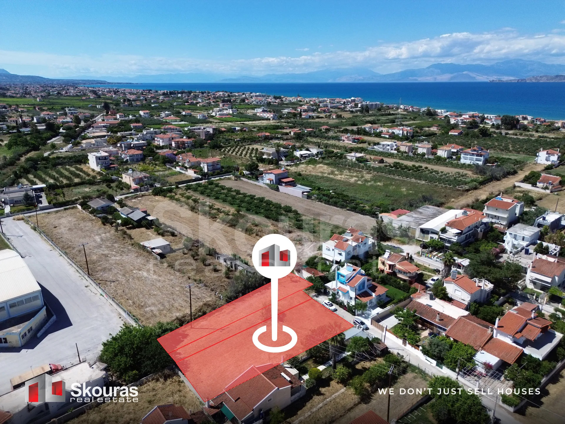 Οικόπεδο 608τ.μ.  - 5