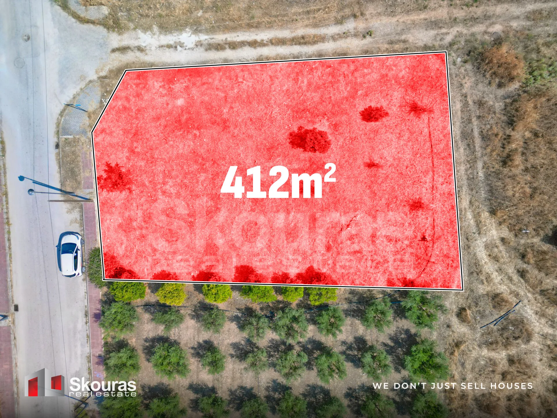 Plot 412m²  - 3