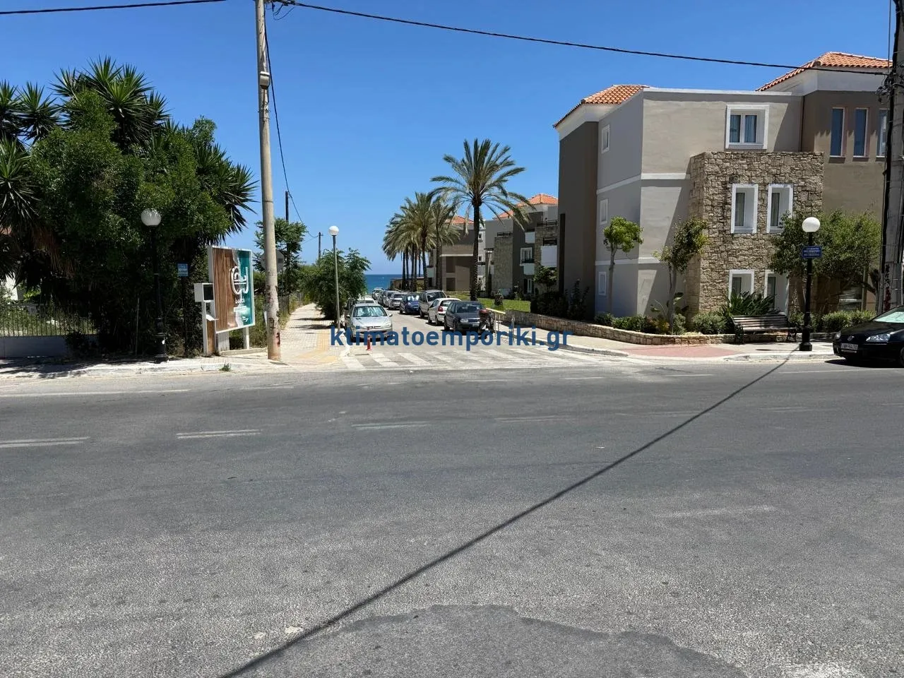 Plot 2600m²  - 3