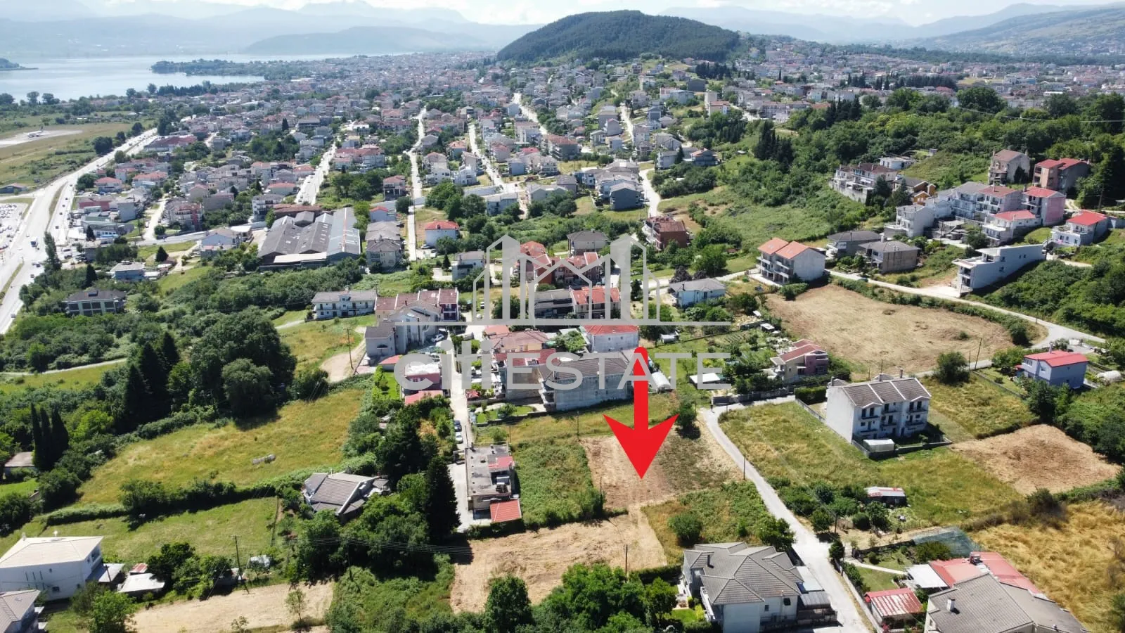 Plot 1000m²  - 2