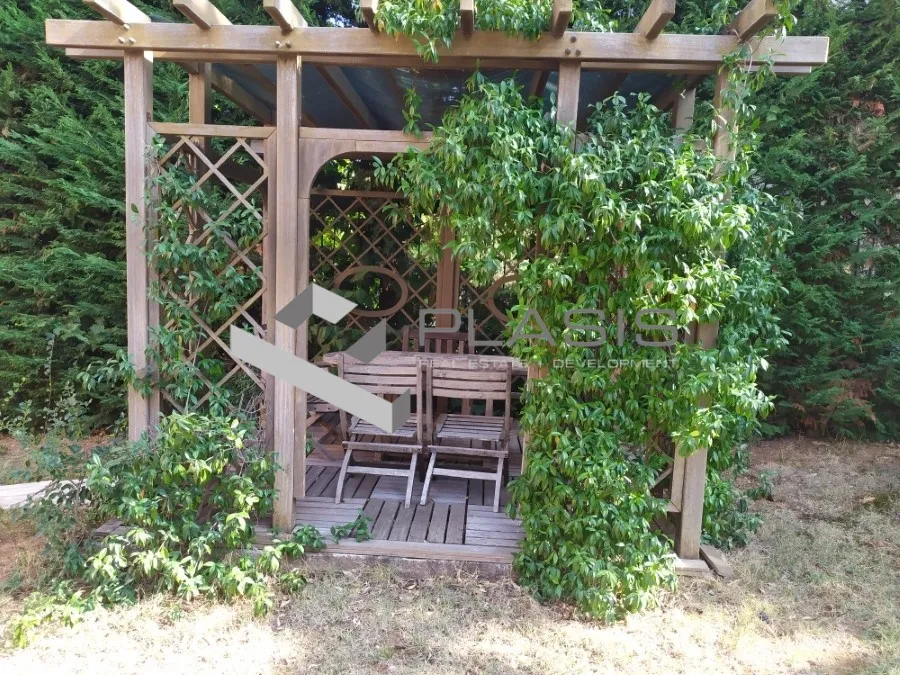 Plot 715m²  - 2