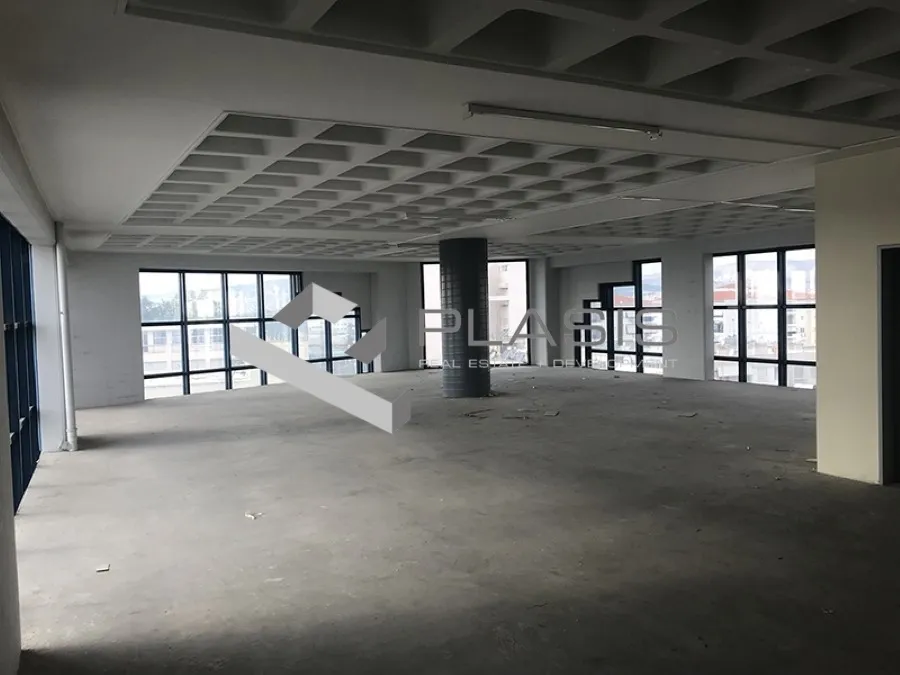 Standalone office building 4500m²  - 3