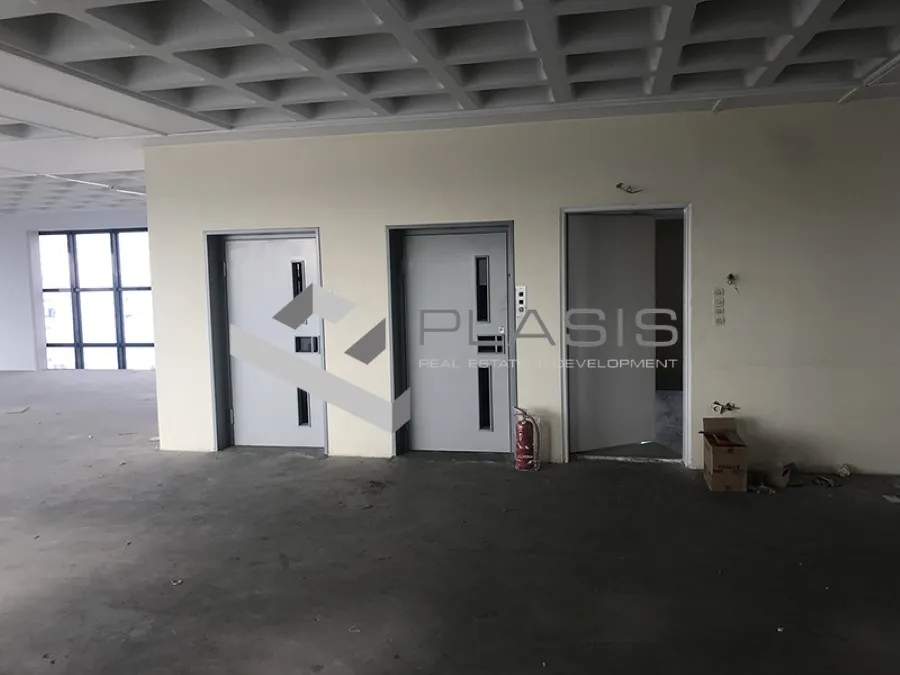 Standalone office building 4500m²  - 5