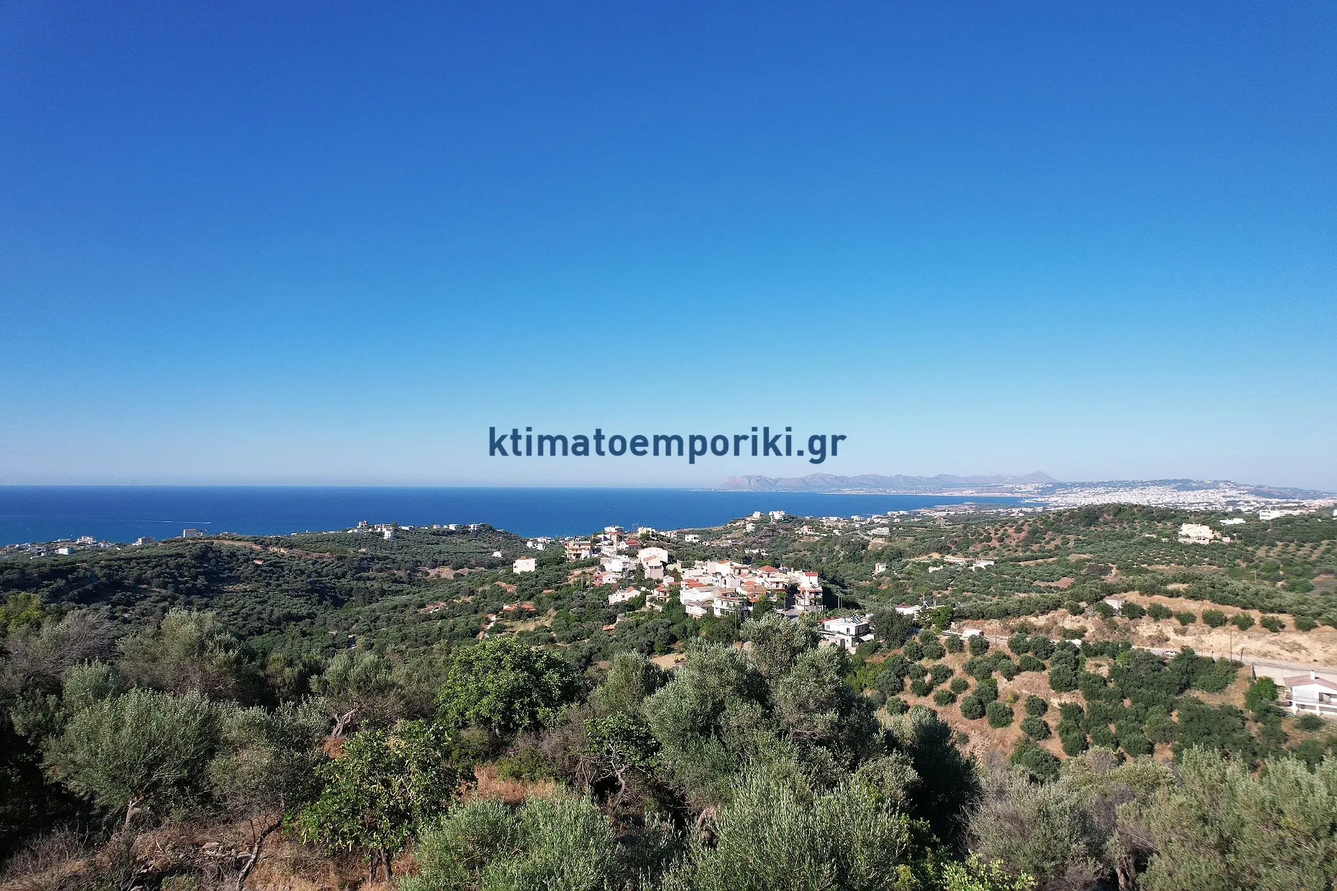 Plot 4000m²  - 2