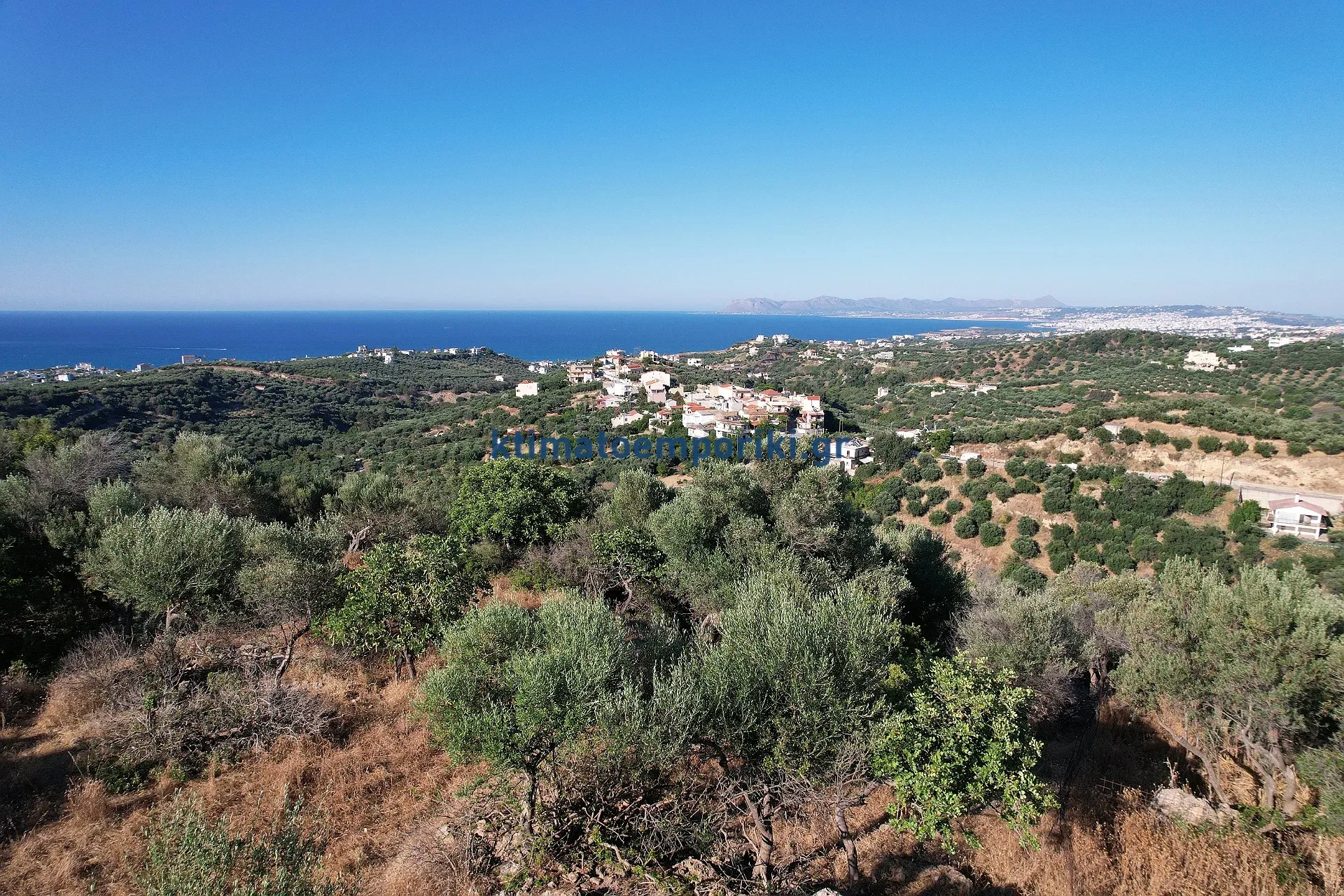 Plot 4000m²  - 3