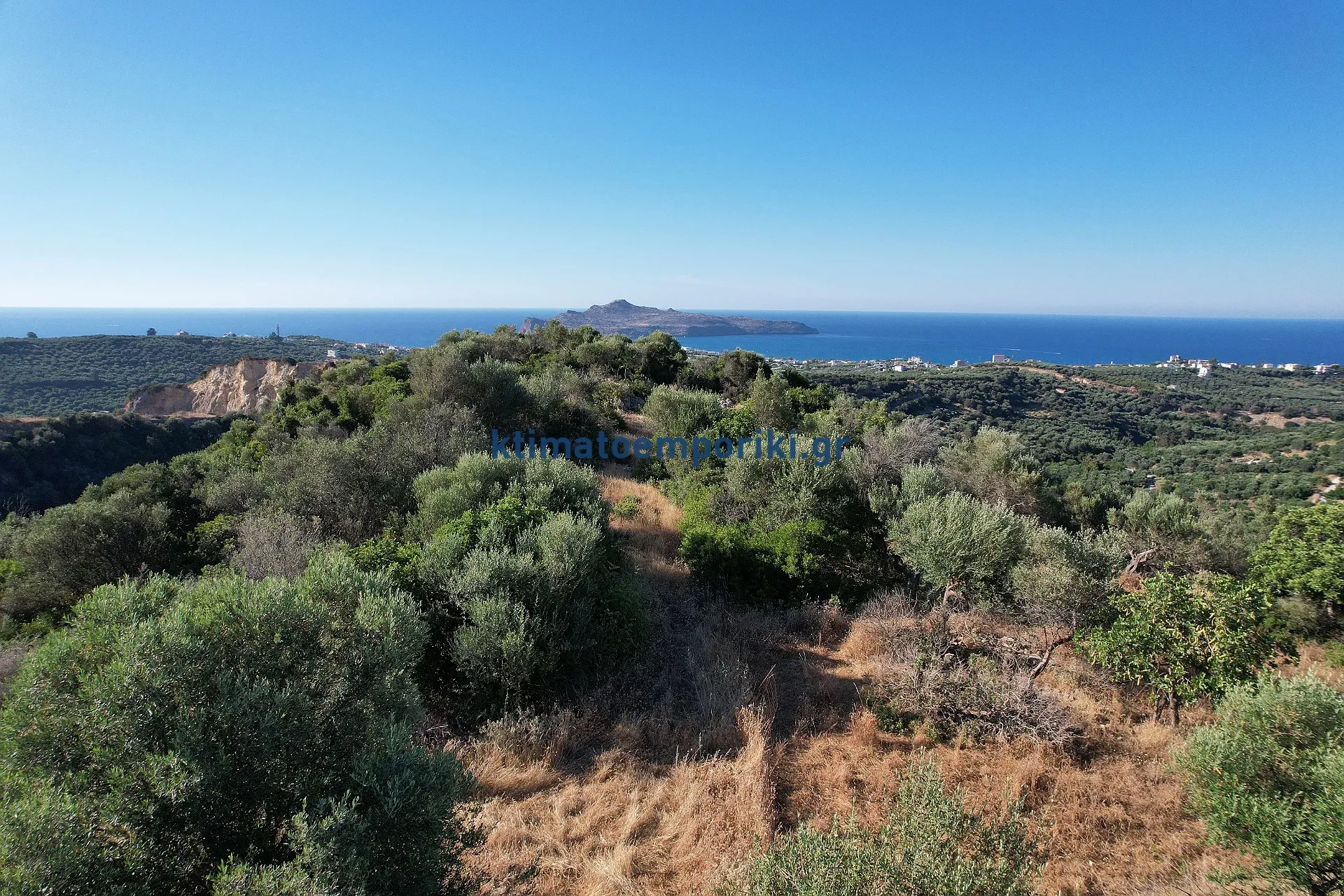 Plot 4000m²  - 5