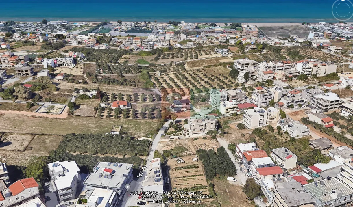 Οικόπεδο 640τ.μ.  - 3