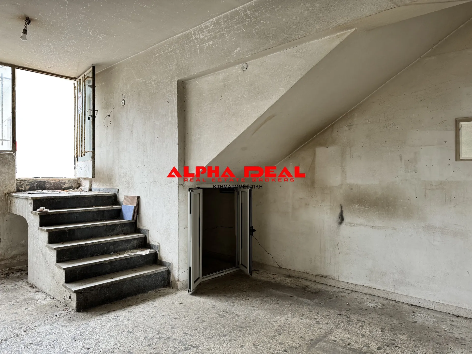 Κατάστημα 38τ.μ.  - 2