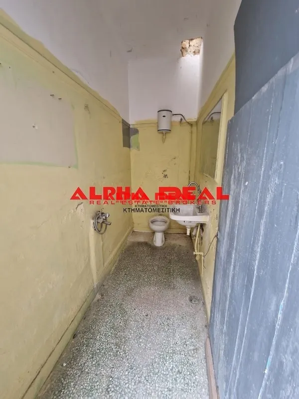 Standalone residential building 291m²  - 4