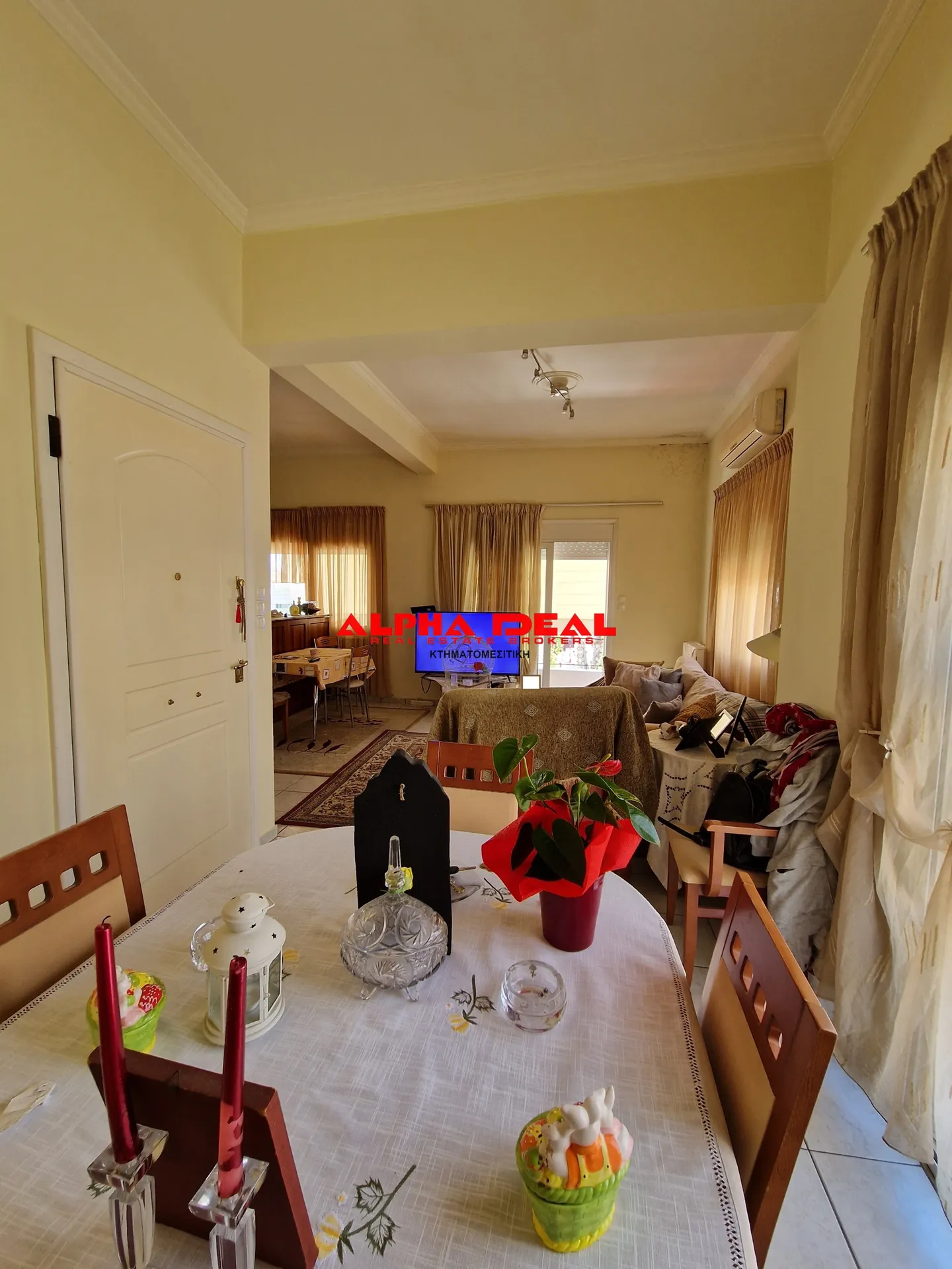 Standalone residential building 233m²  - 4