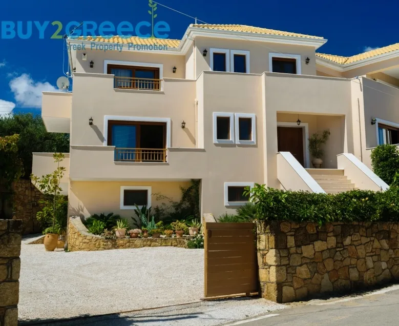 Μονοκατοικία 420τ.μ.  - 3