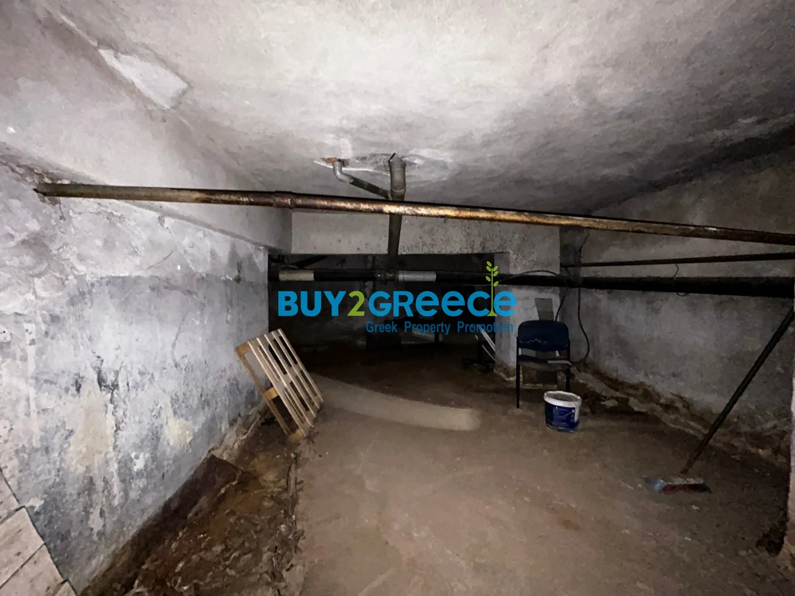 Κατάστημα 175τ.μ.  - 4