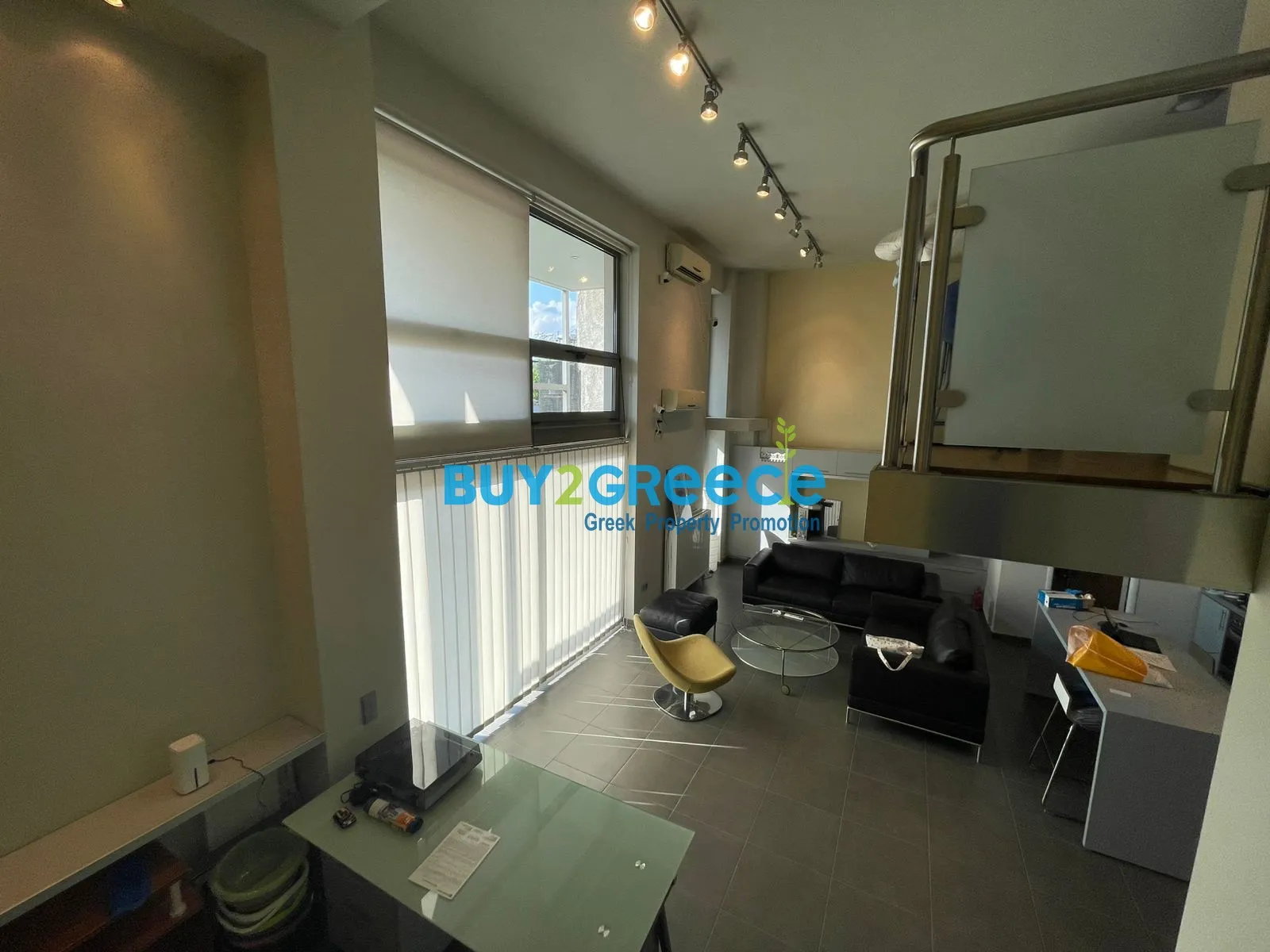 Standalone residential building 291m²  - 3