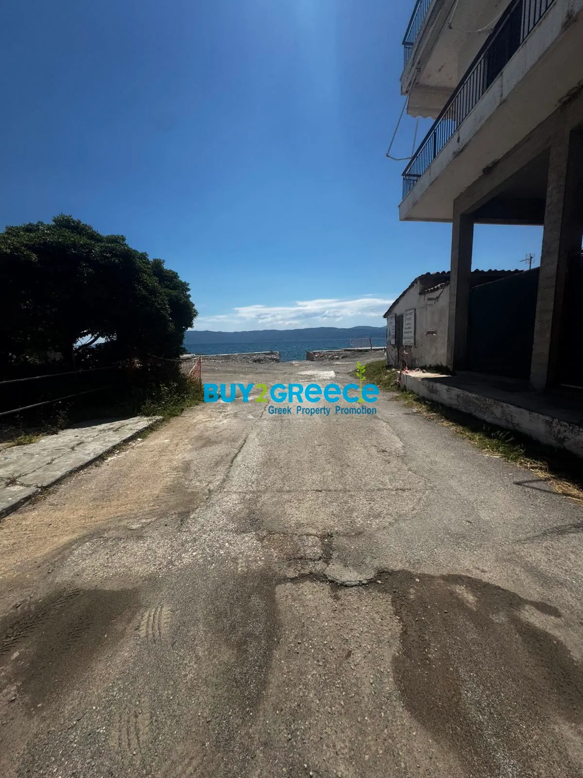 Standalone residential building 344m²  - 5