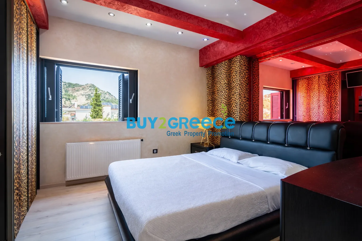 Standalone residential building 366m²  - 3