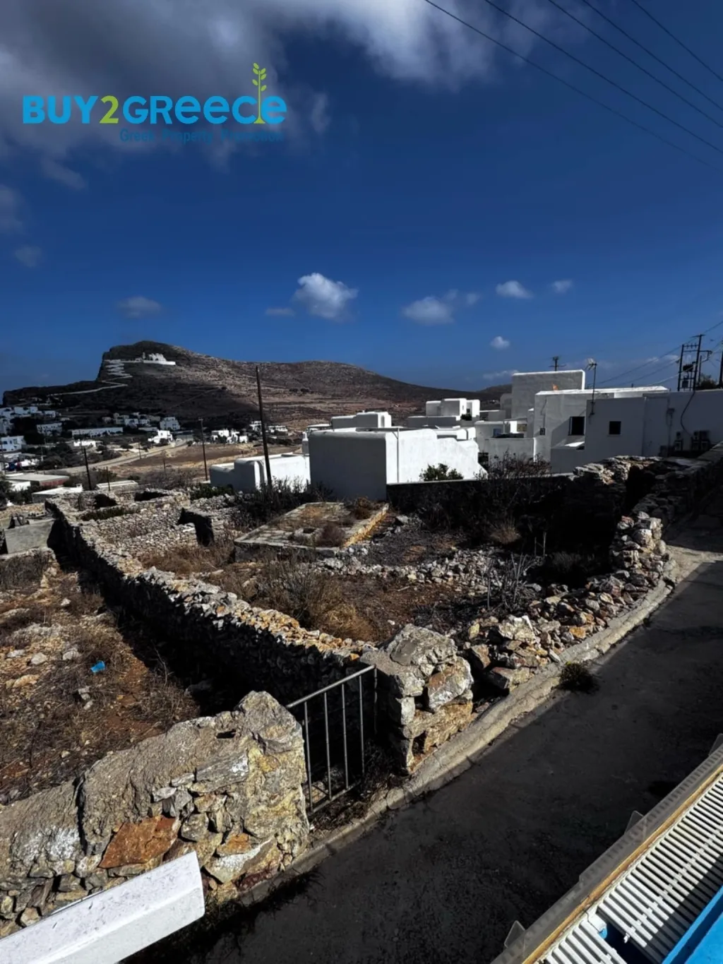 Οικόπεδο 220τ.μ.  - 3