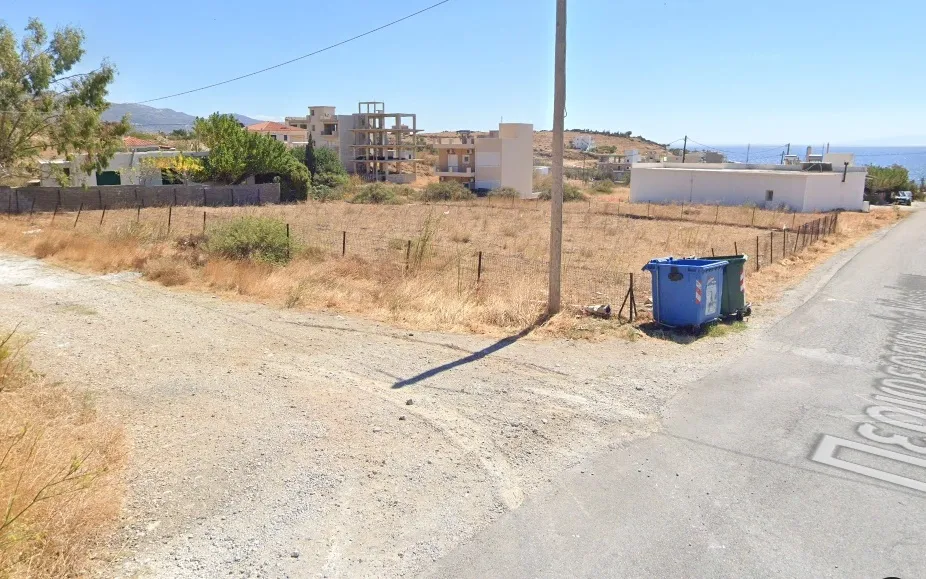 Plot 1002m²  - 3