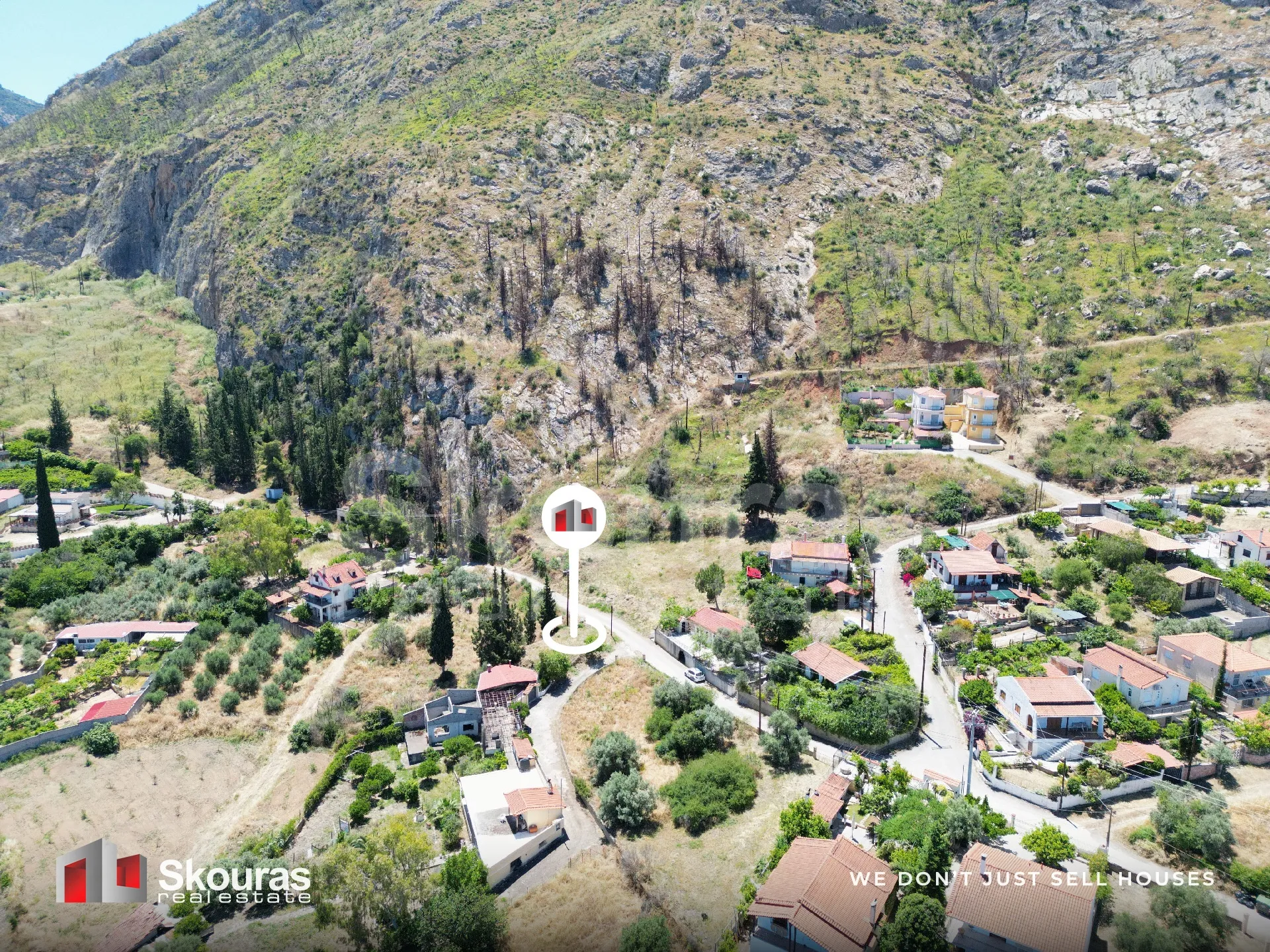 Οικόπεδο 230τ.μ.  - 5