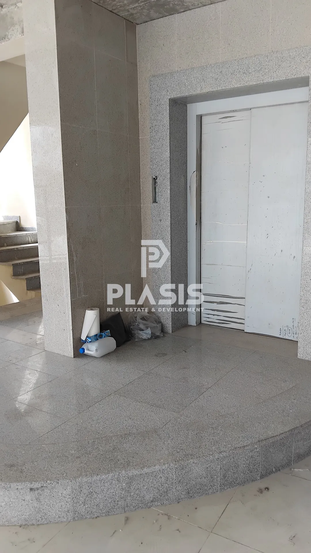 Standalone office building 998m²  - 5