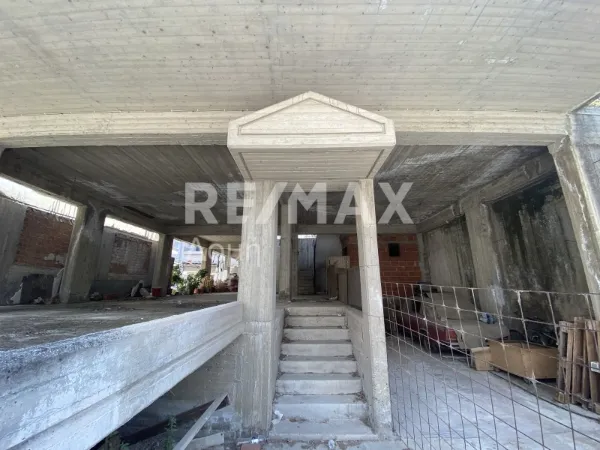 Αυτόνομο κτήριο κατοικιών 211τ.μ.  - 2