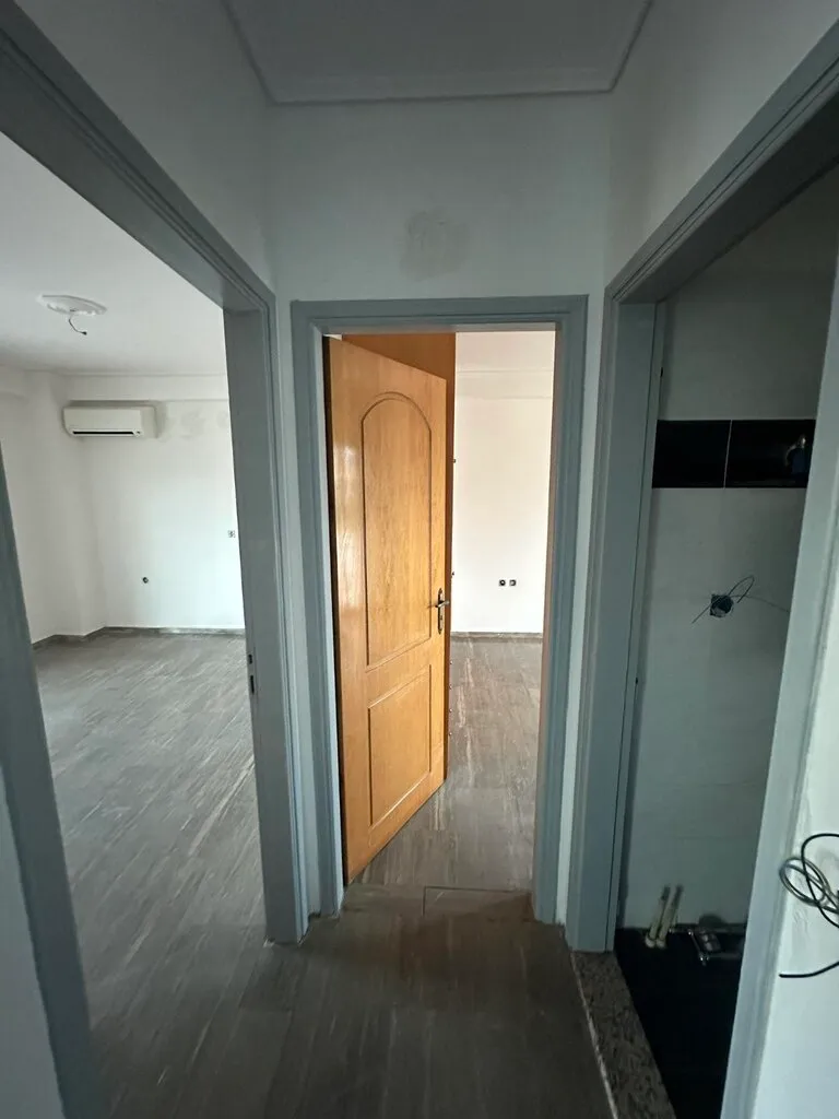 Standalone residential building 220m²  - 5