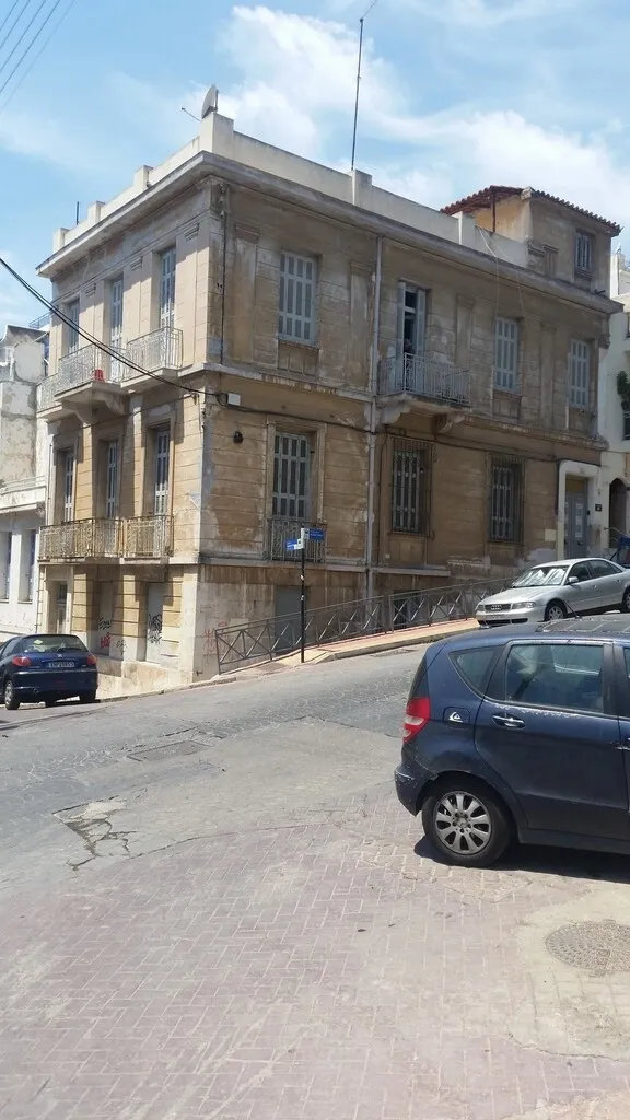 Αυτόνομο κτήριο κατοικιών 277τ.μ.  - 3