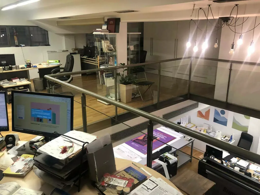 Other .. 200m²  - 5