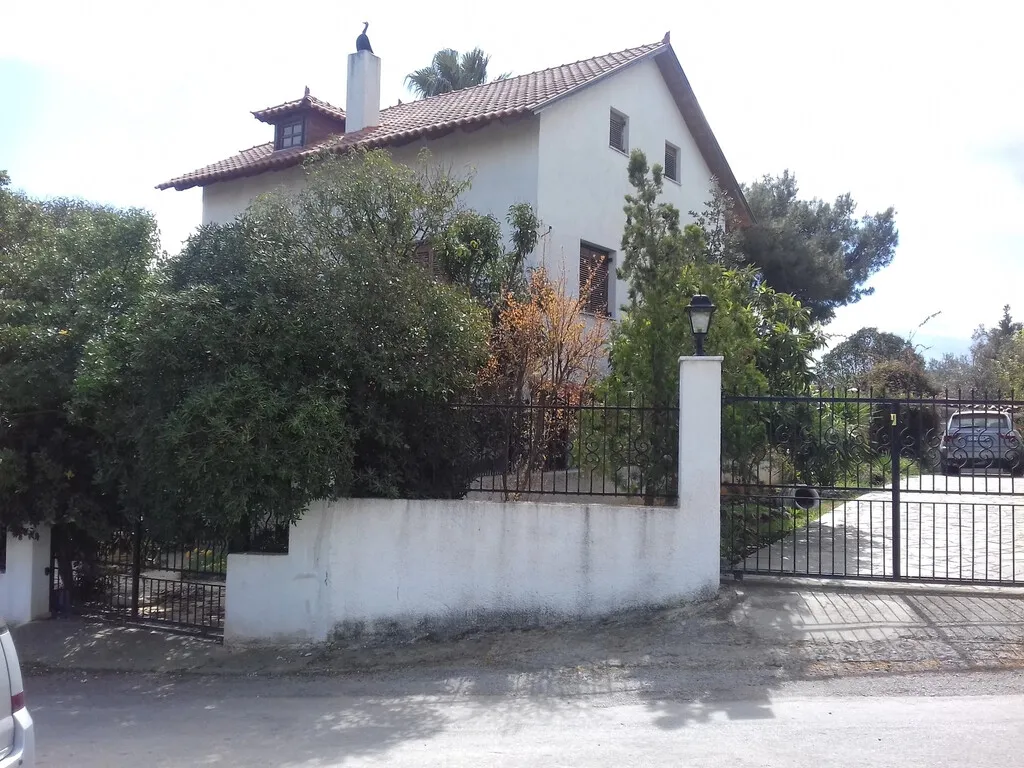 Μονοκατοικία 250τ.μ.  - 2