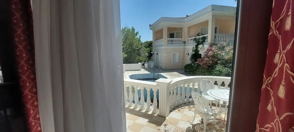 Μονοκατοικία 680τ.μ.  - 4