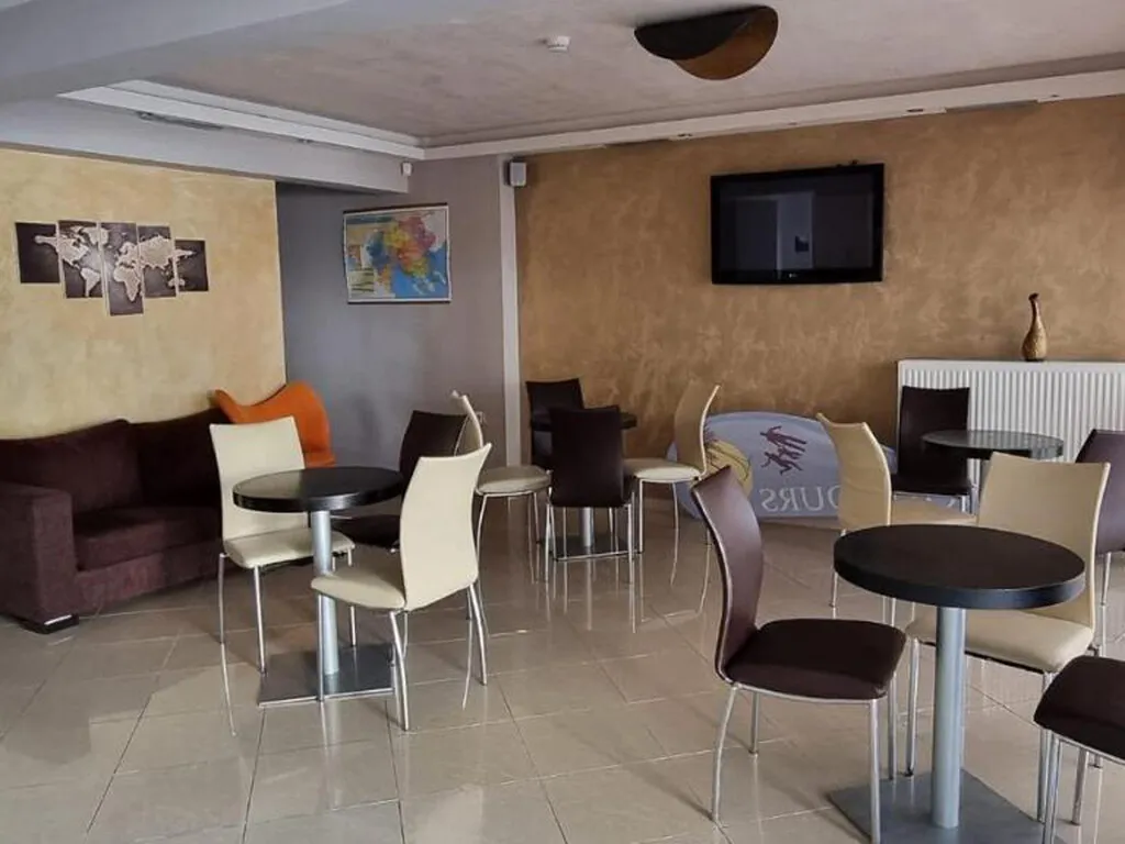 Other .. 600m²  - 3