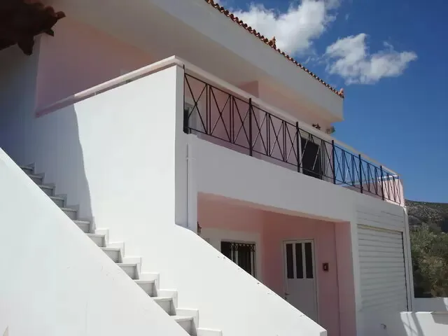 Μονοκατοικία 215τ.μ.  - 2