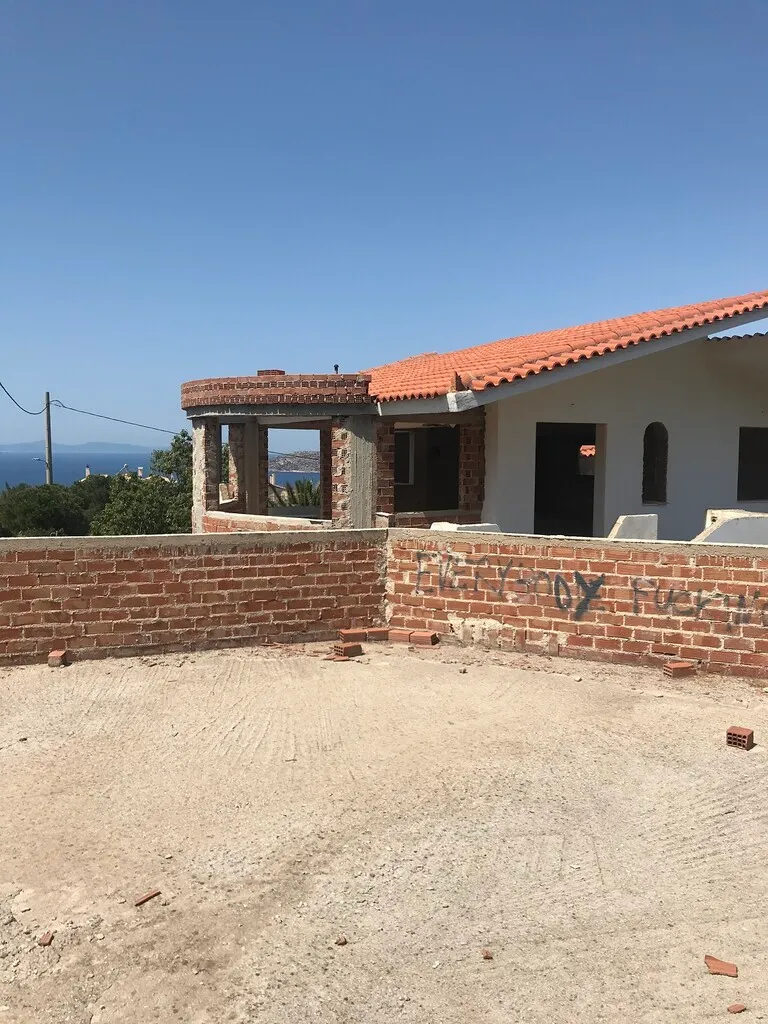 Μεζονέτα 290τ.μ.  - 2