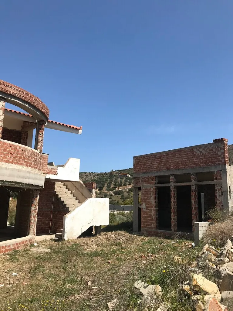 Μεζονέτα 290τ.μ.  - 3