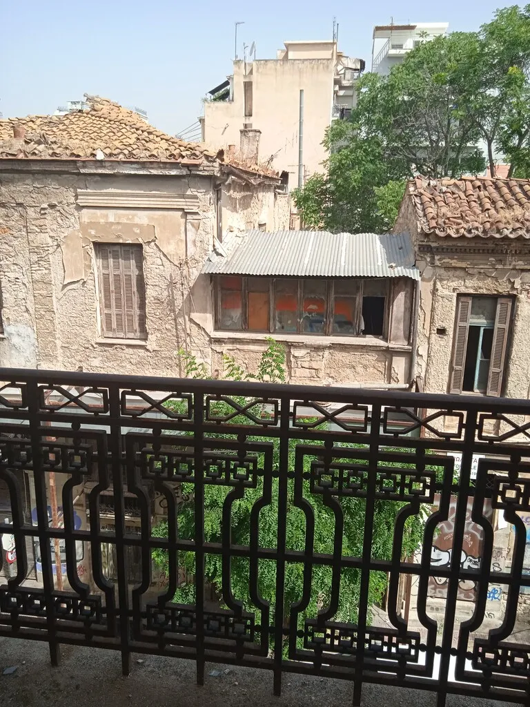 Αυτόνομο κτήριο κατοικιών 650τ.μ.  - 3