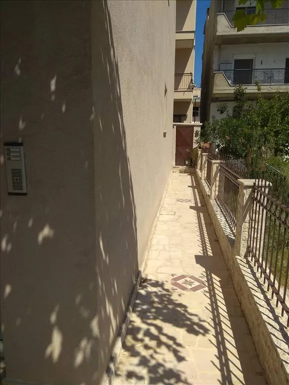 Μονοκατοικία 375τ.μ.  - 3