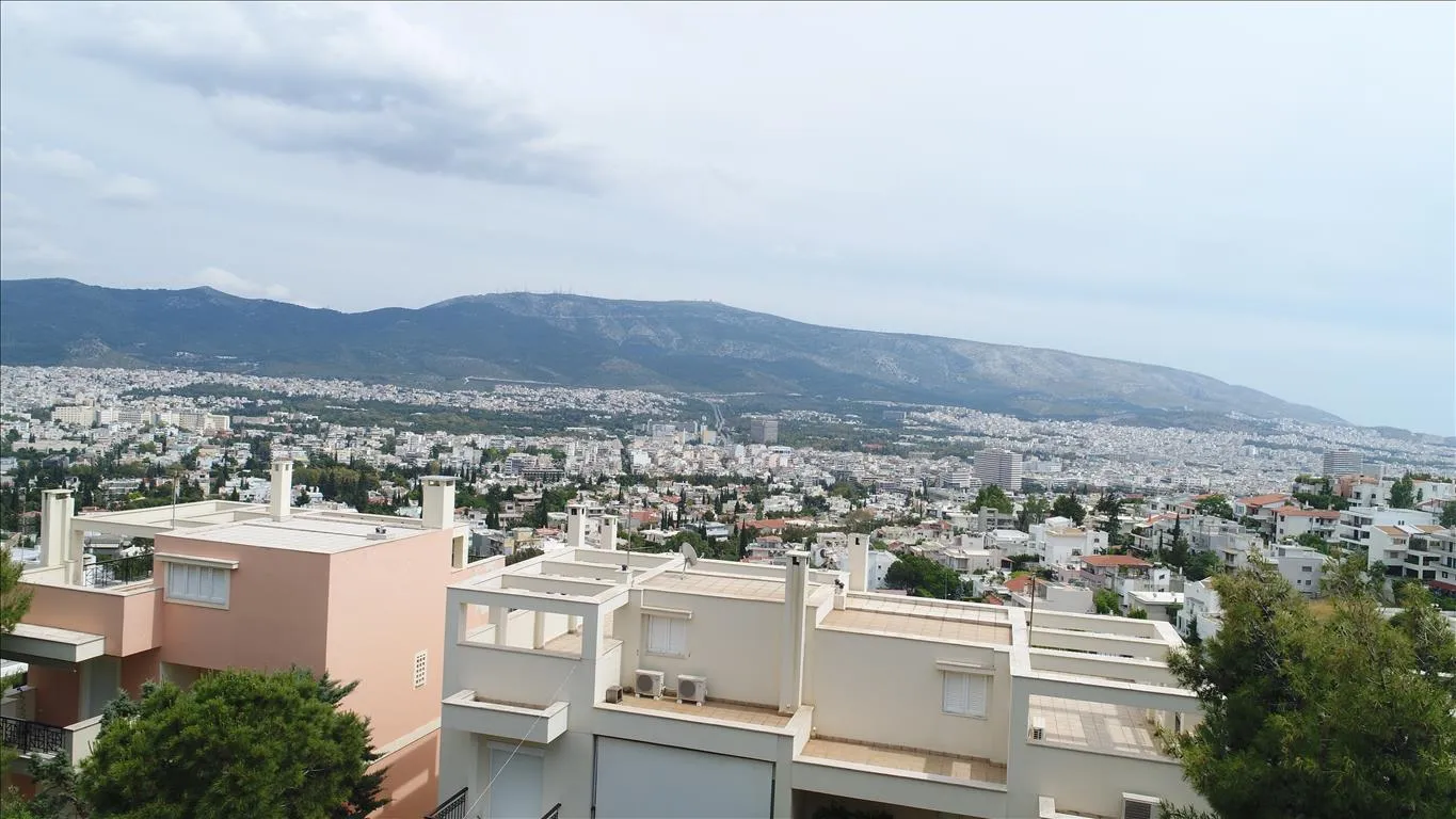 Μονοκατοικία 400τ.μ.  - 2