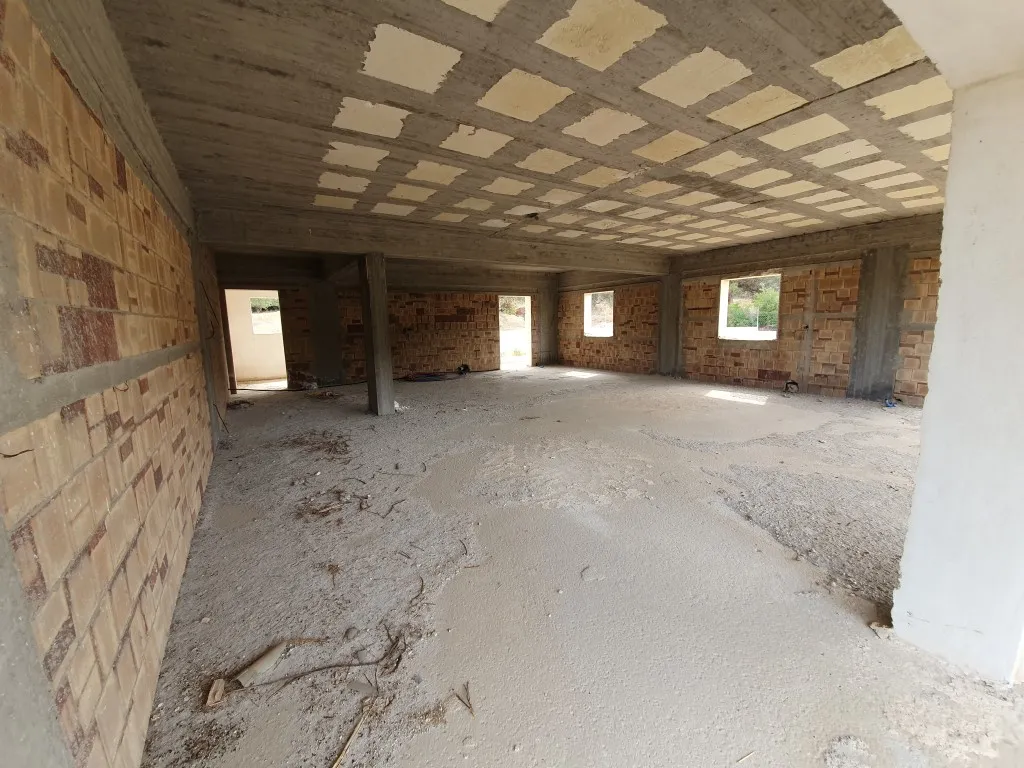 Other .. 750m²  - 3