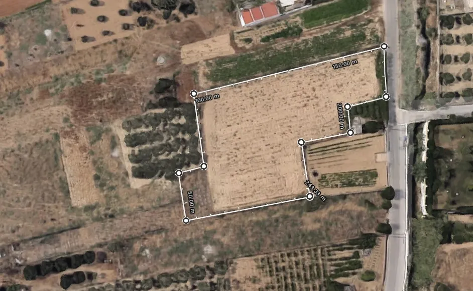 Plot 2577m²  - 4