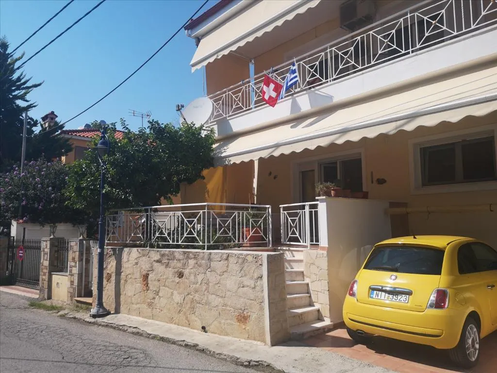 Μονοκατοικία 180τ.μ.  - 3